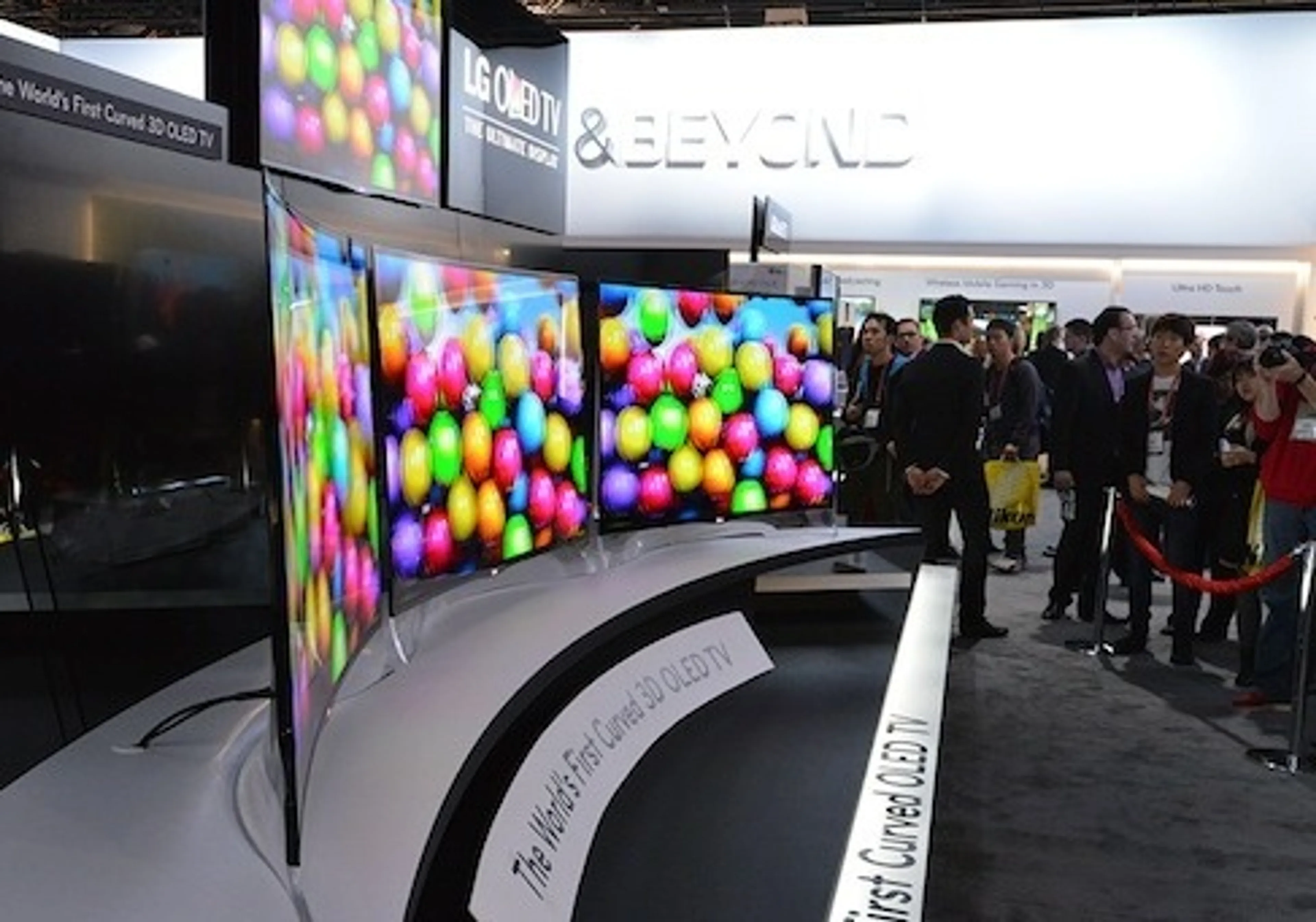 Капитал - Выпущен телевизор с изогнутым экраном