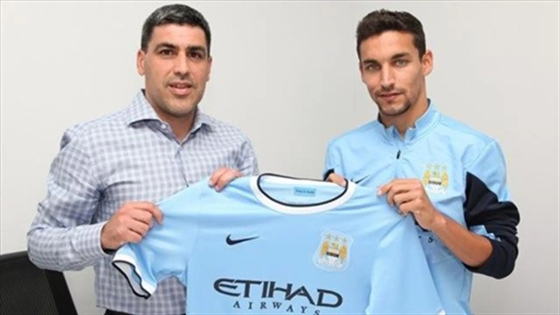 Капитал - Навас официально в «Манчестер Сити»