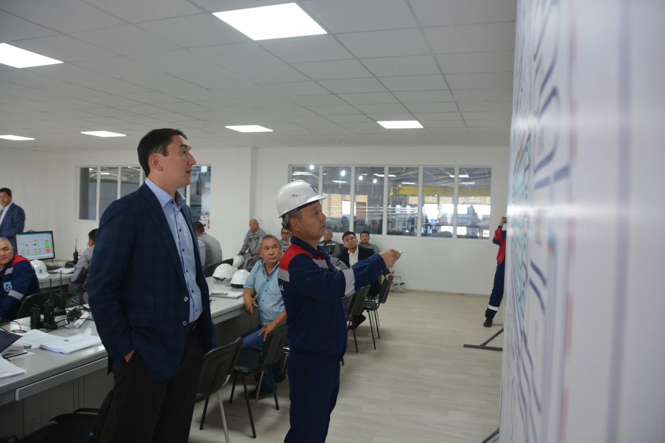 Глава КМГ посетил опреснительный завод на месторождении Каражанбас - Image Kapital.kz
