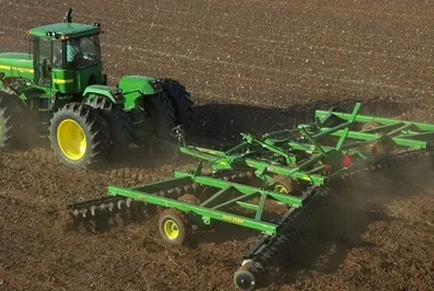 Запад хочет заполучить украинский чернозем