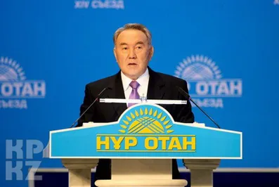 Назарбаев: Идет жесткая борьба с коррупцией