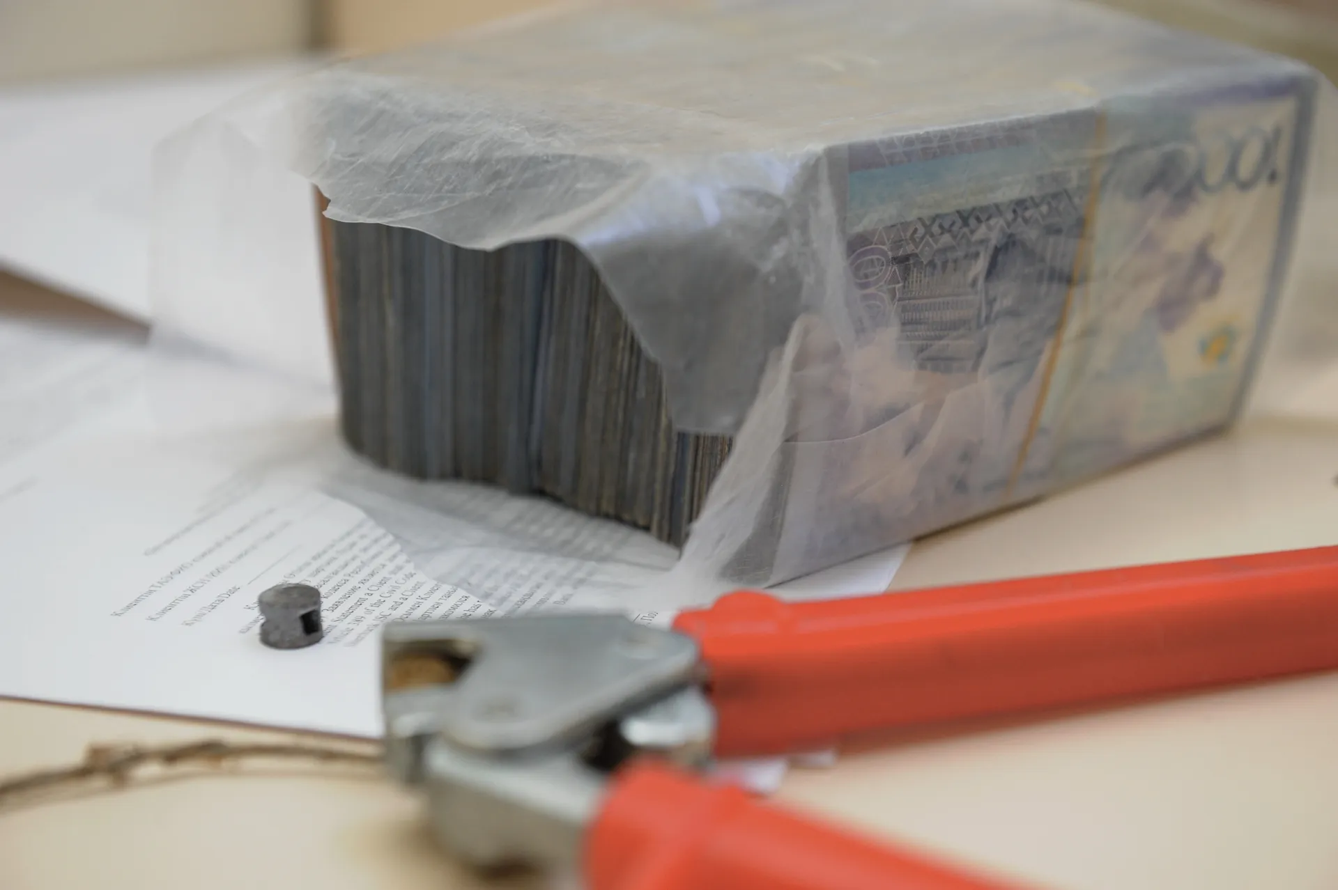 Капитал - Активы банков РК за год сократились на 744,1 млрд тенге