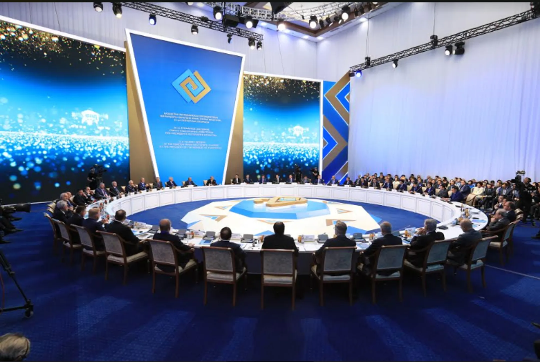 Жакип Асанов: Суды станут «умными» - Image Kapital.kz