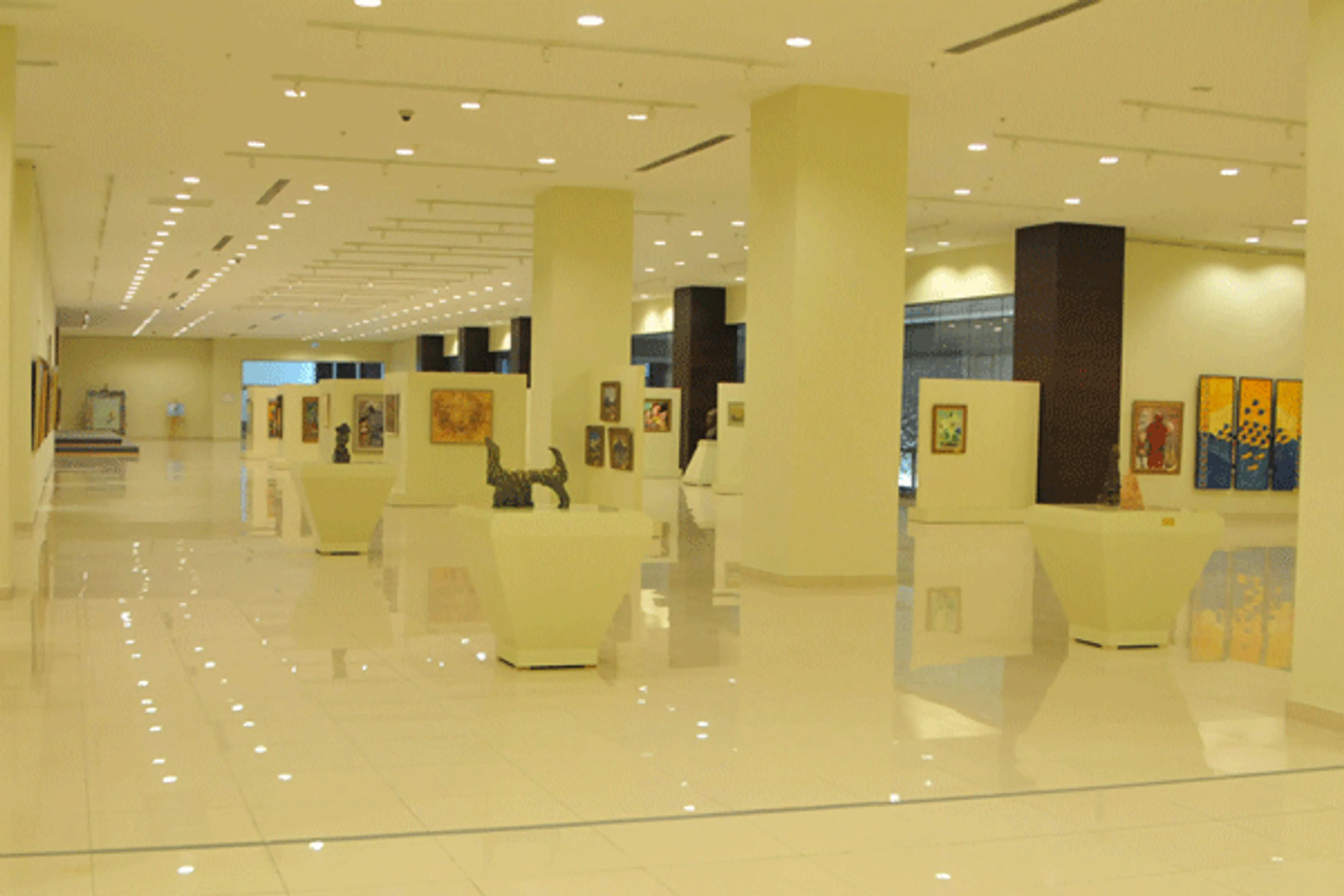 Капитал - В столице открылась выставка «От соцреализма до модерна»