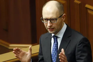 Капитал - Депутаты потребовали отставки Яценюка