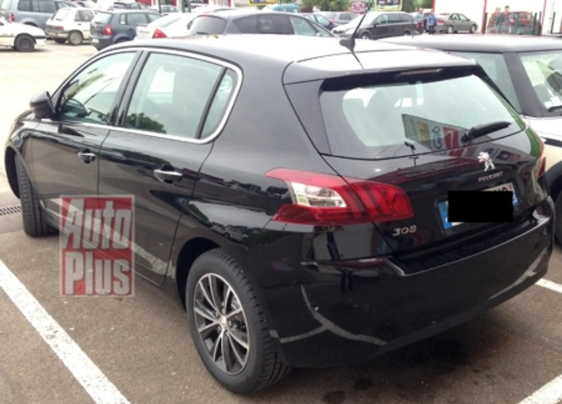 Капитал - Peugeot 308 открылся «живьем»