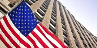 Капитал - Глобальные инвесторы «сбрасывают» долг США