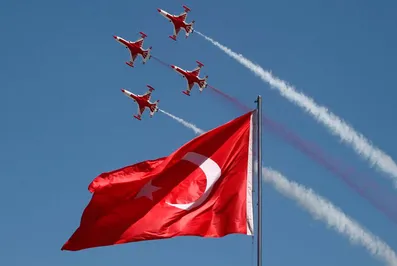 Турция выпустит первый отечественный истребитель