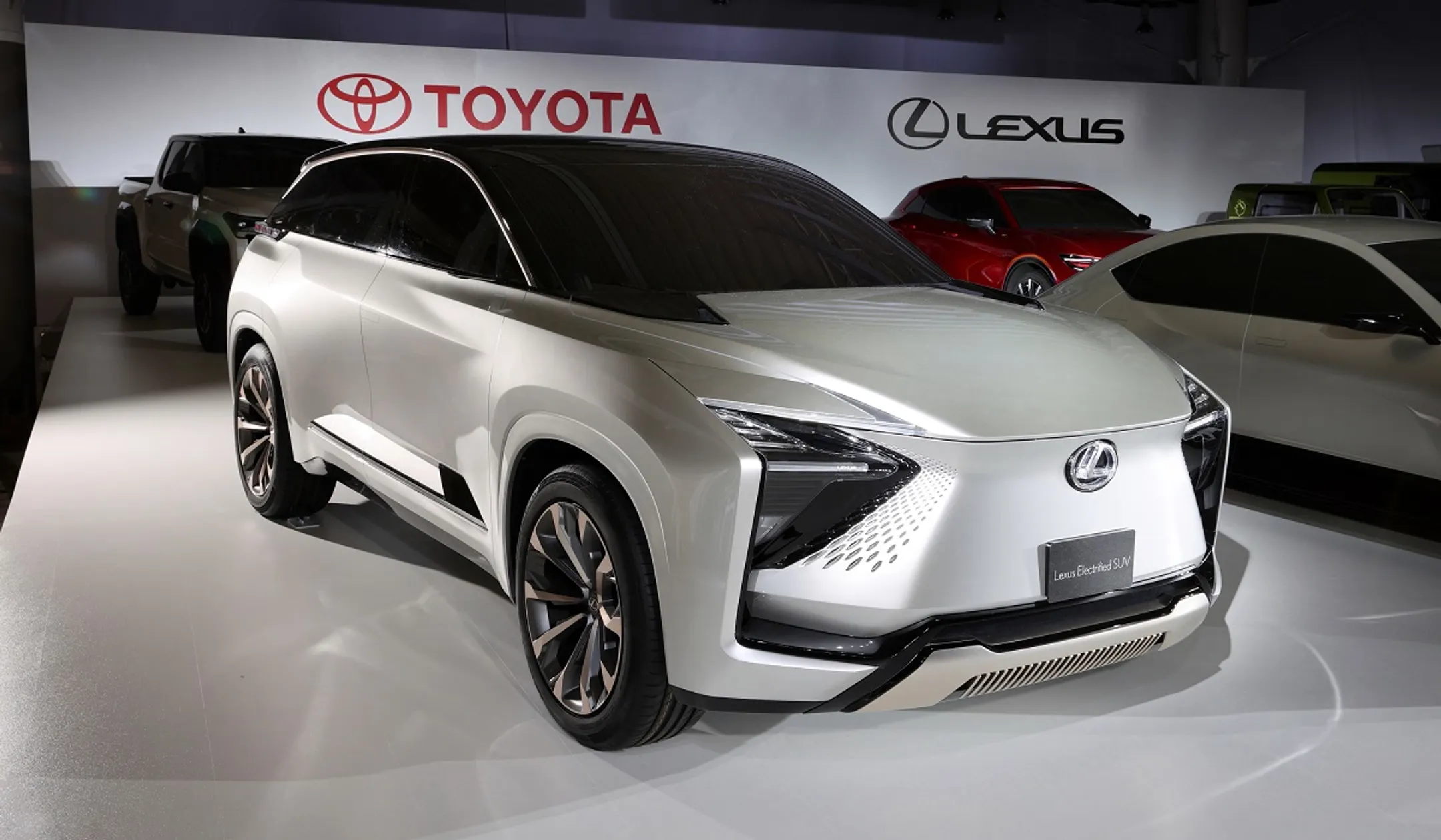 «Электрические» амбиции Toyota и Lexus - Image Kapital.kz