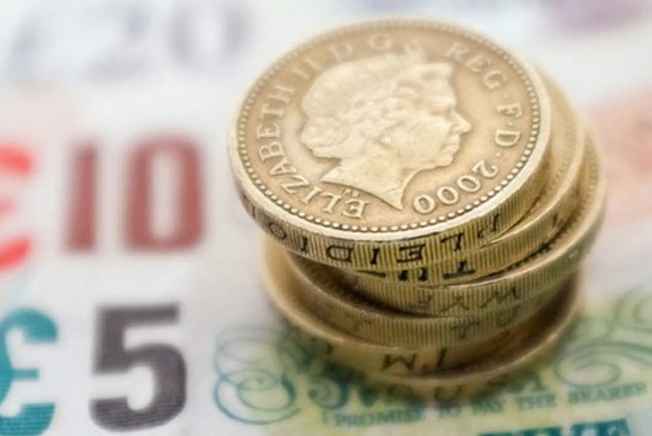 Британский фунт переоценен - Image Kapital.kz