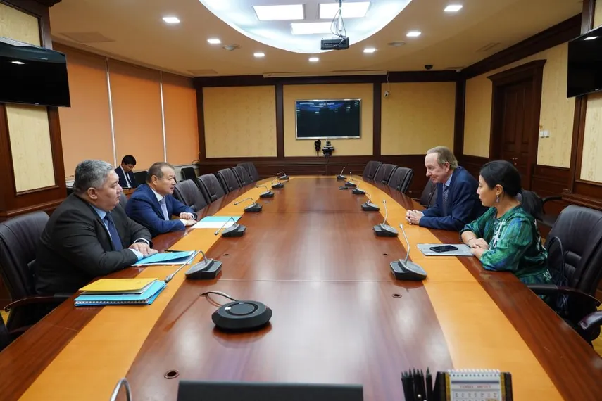 Капитал - Глава МИИР поручил ускорить поставки новых самолетов