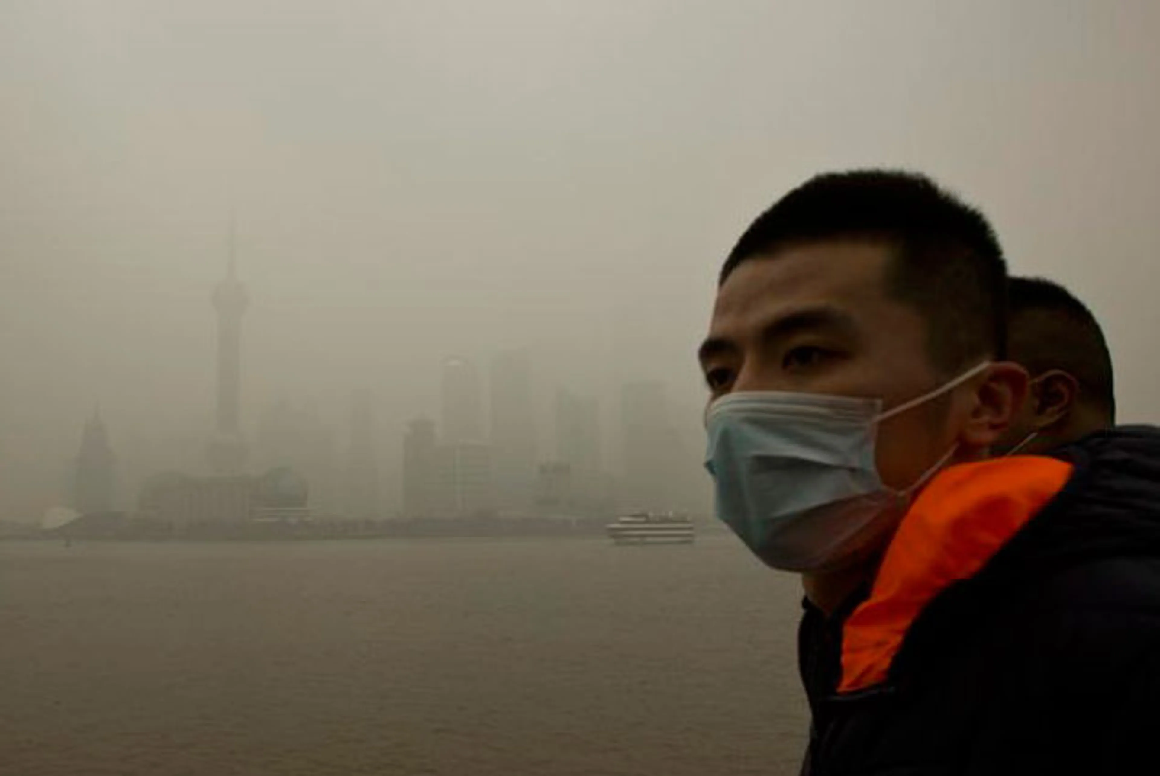 Капитал - К властям Китая подали иск за воздух