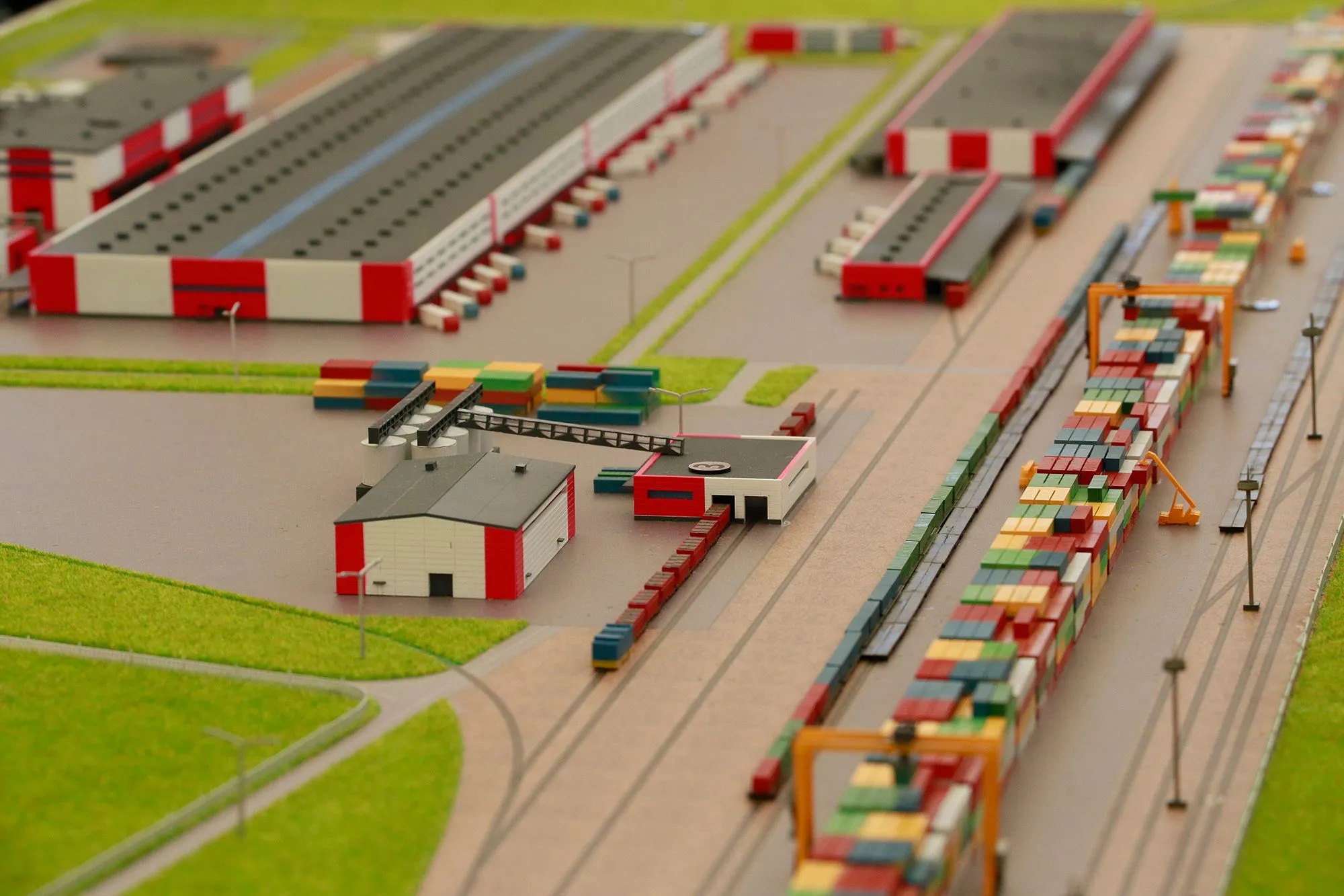 Торгово-логистический комплекс в Жамбылской области преобразуют в СЭЗ