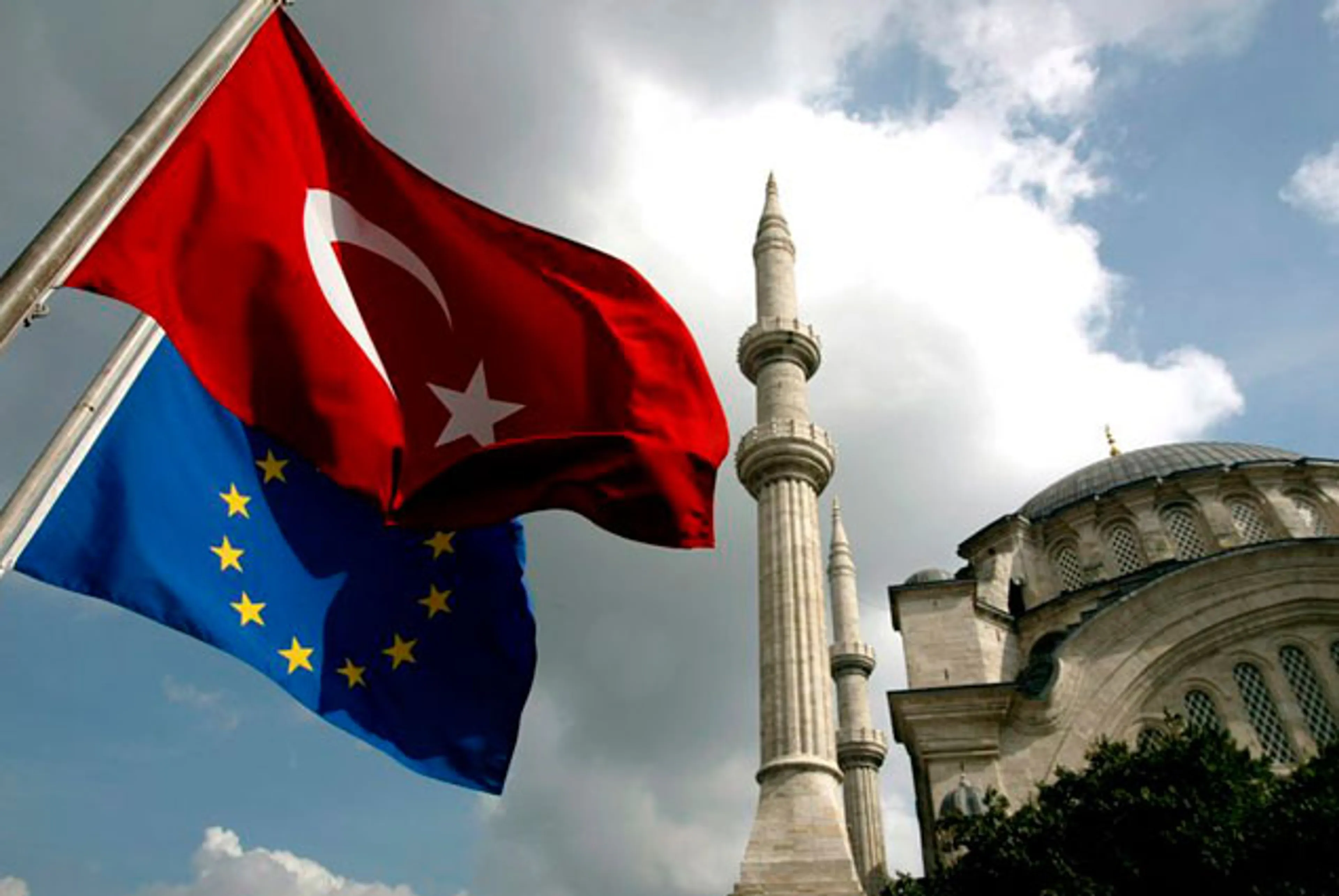 Капитал - ЕС возобновит переговоры по вступлению Турции в союз