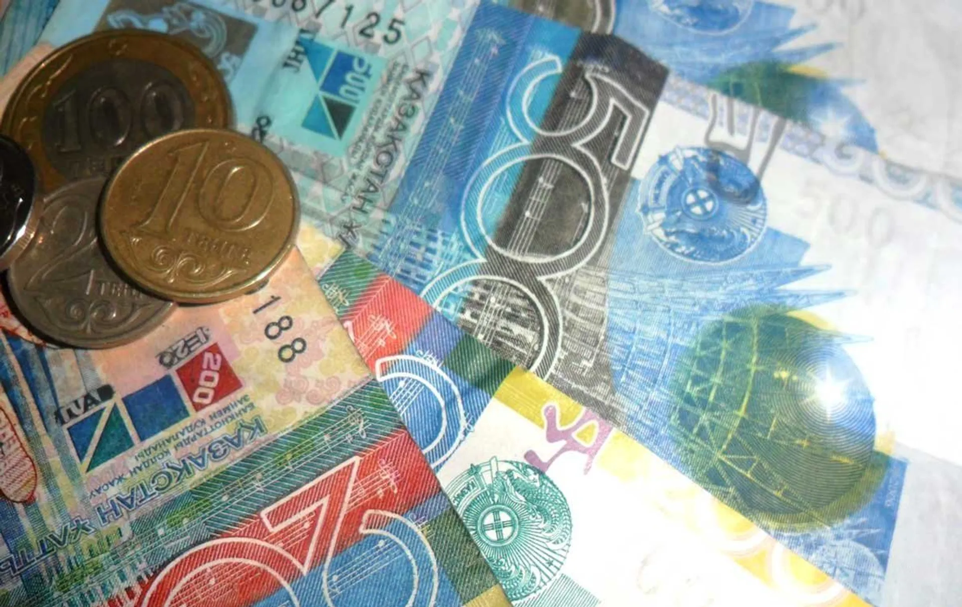 Капитал - Вводится пошлина на некоторые грузовики