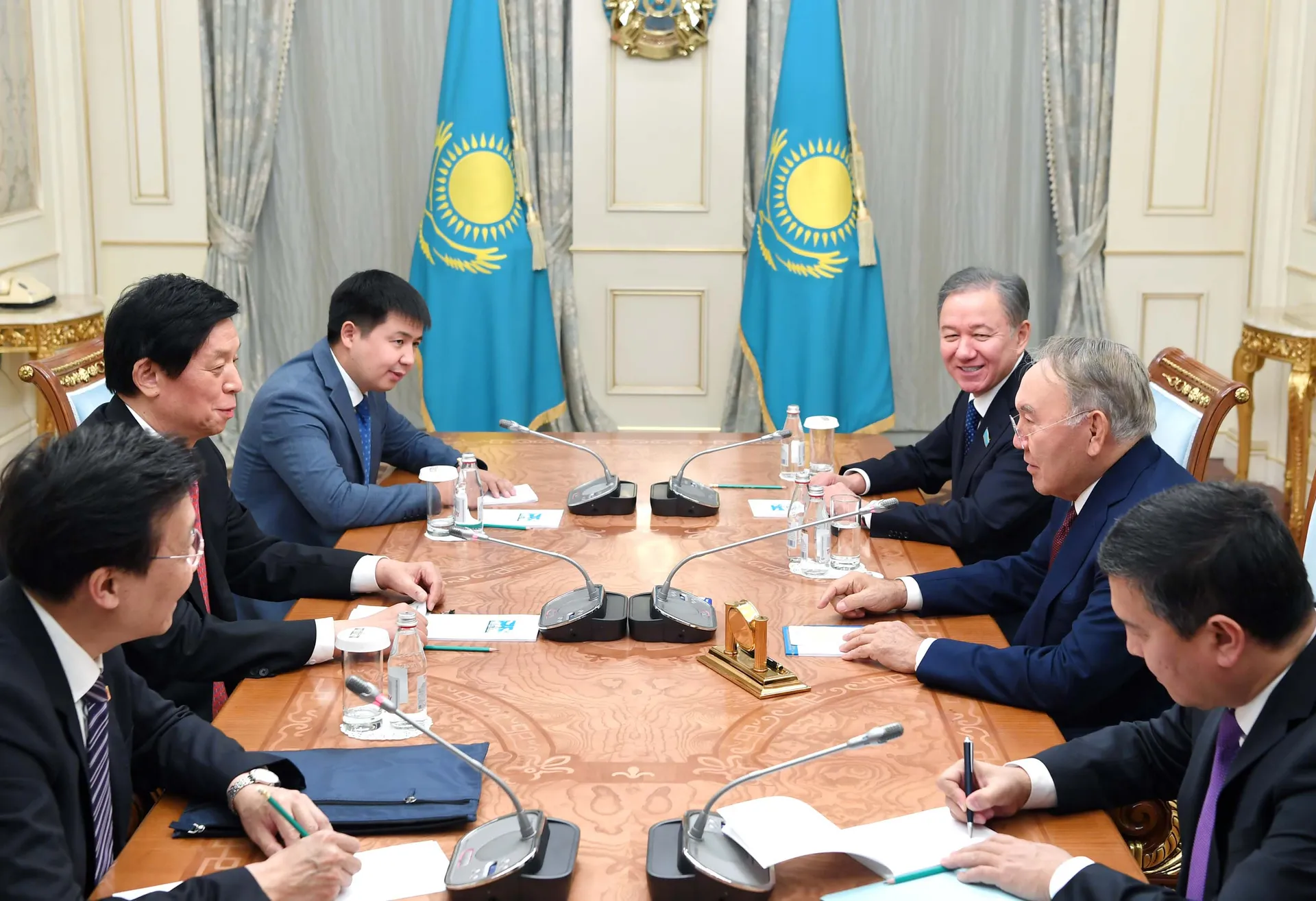 Капитал - Нурсултан Назарбаев провел несколько встреч