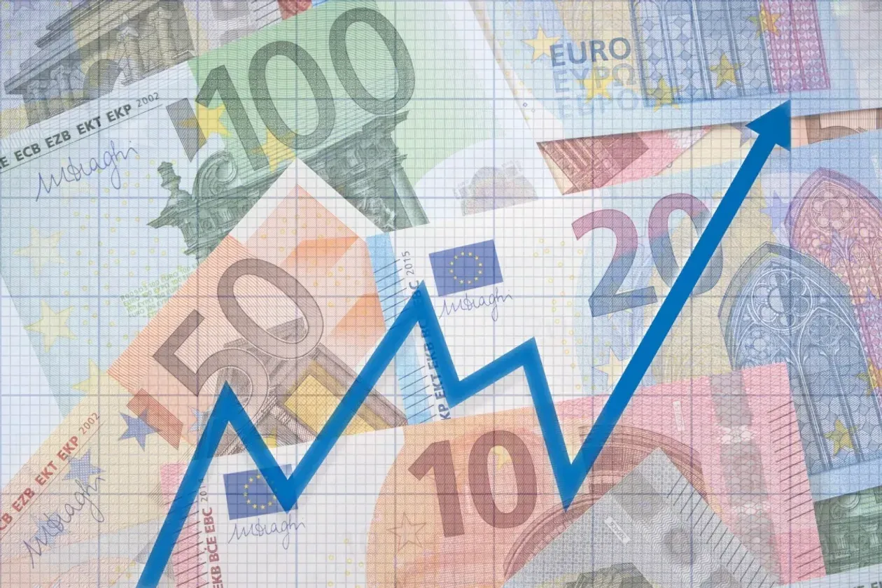 Prada в первом квартале увеличила выручку на 13%