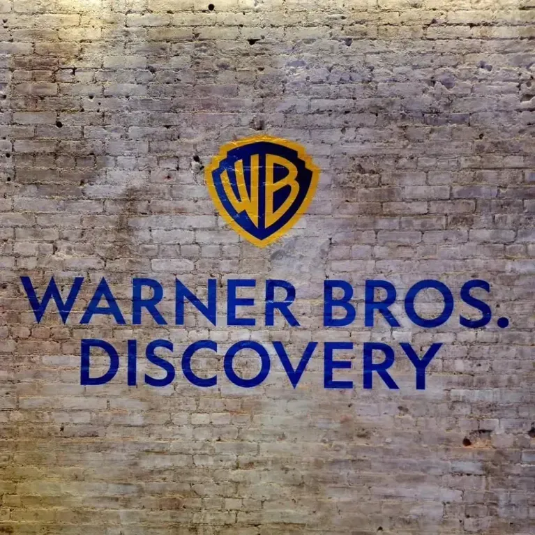 Warner Bros. Discovery разделится на две компании с самостоятельным листингом