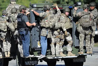 В Калифорнии во время перестрелки погибли 14 человек