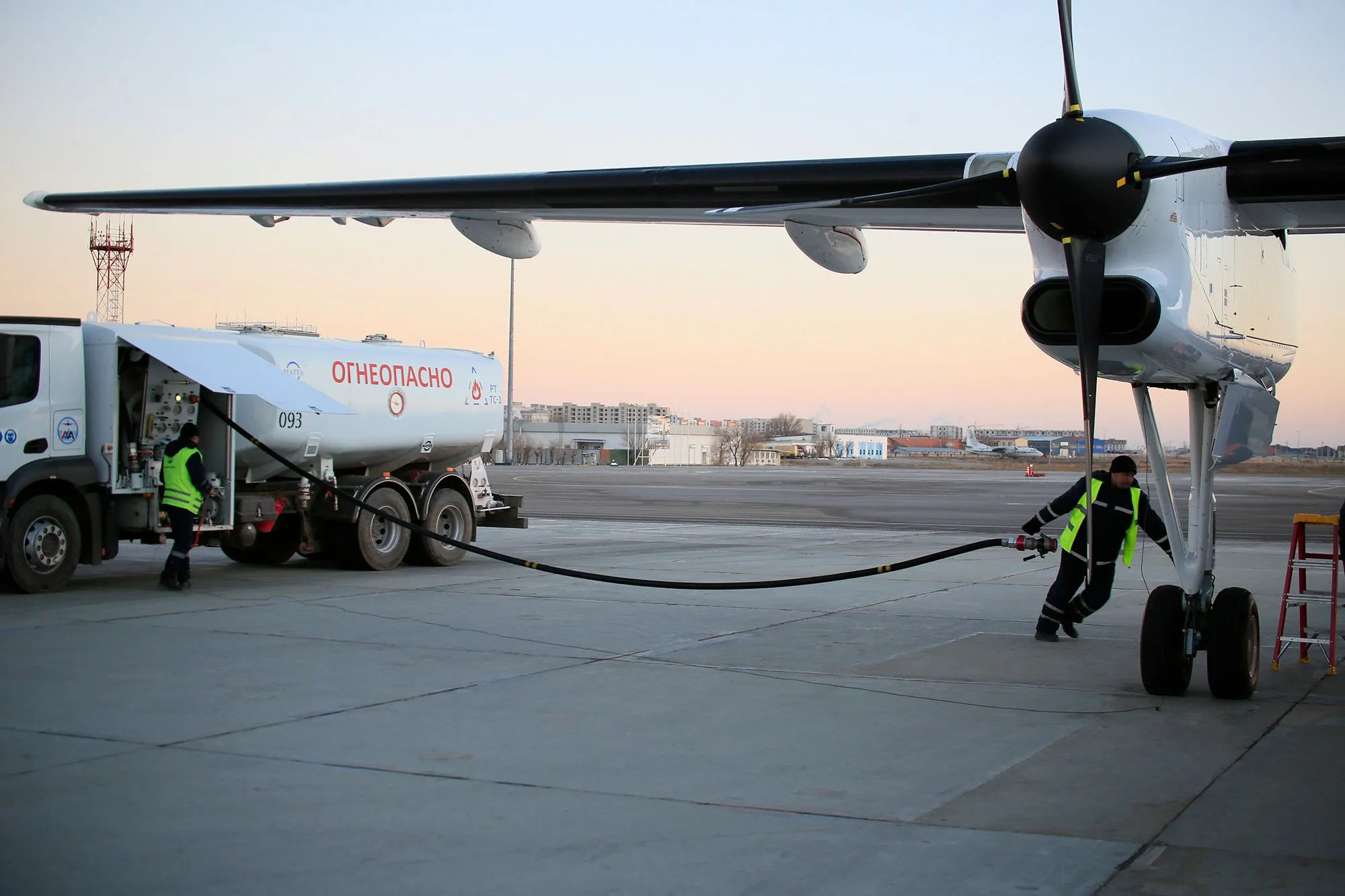 Рынок авиатоплива остается закрытым и непрозрачным - сенатор