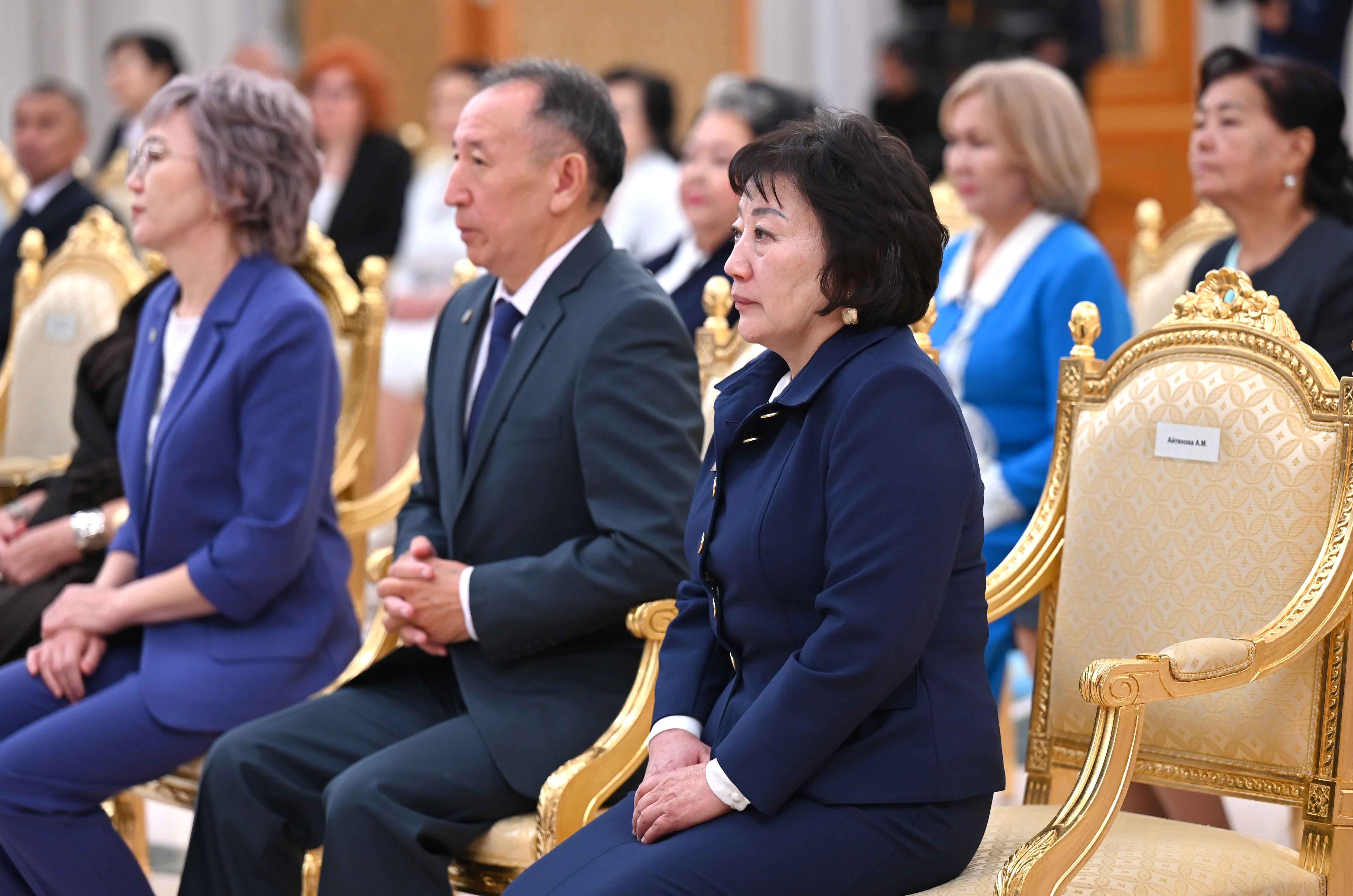 Ученикам нужно прививать знания, патриотизм и трудолюбие — президент 3401967 — Kapital.kz 