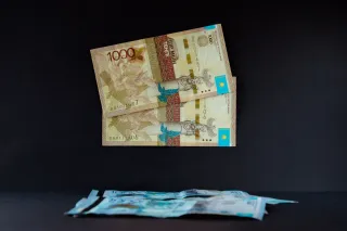 Капитал - Зарплаты в сфере госуправления и обороны выросли на 13% за год