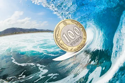 Чем вызваны колебания тенге?