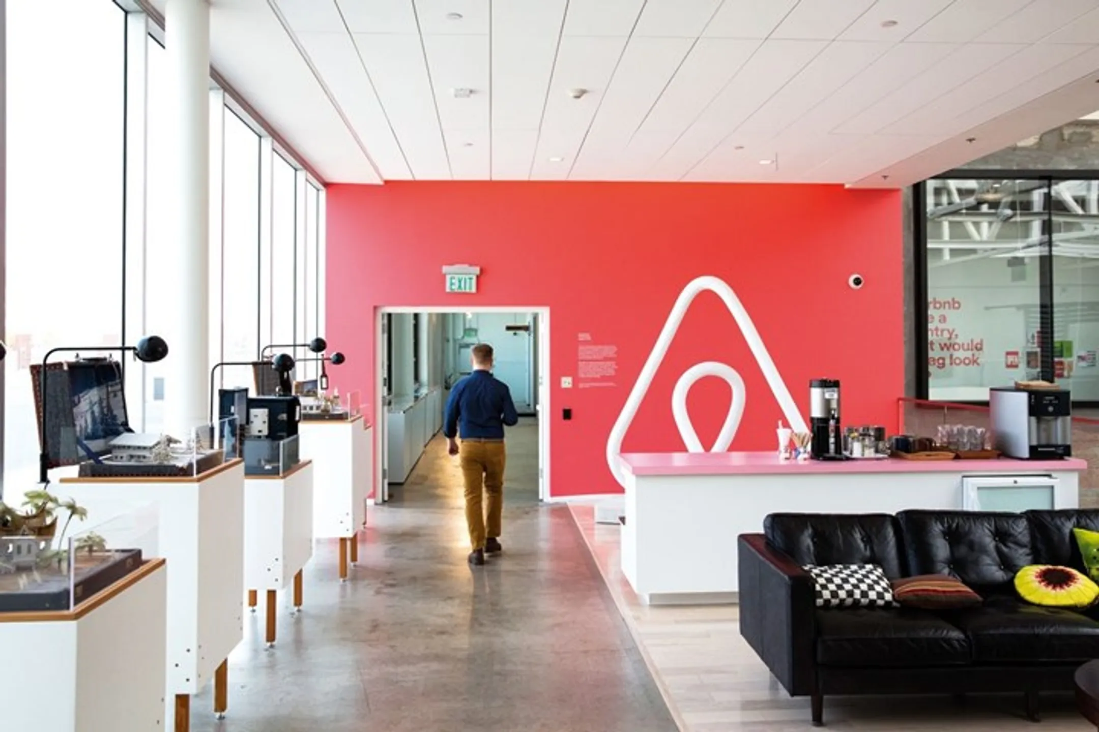 Офис Airbnb