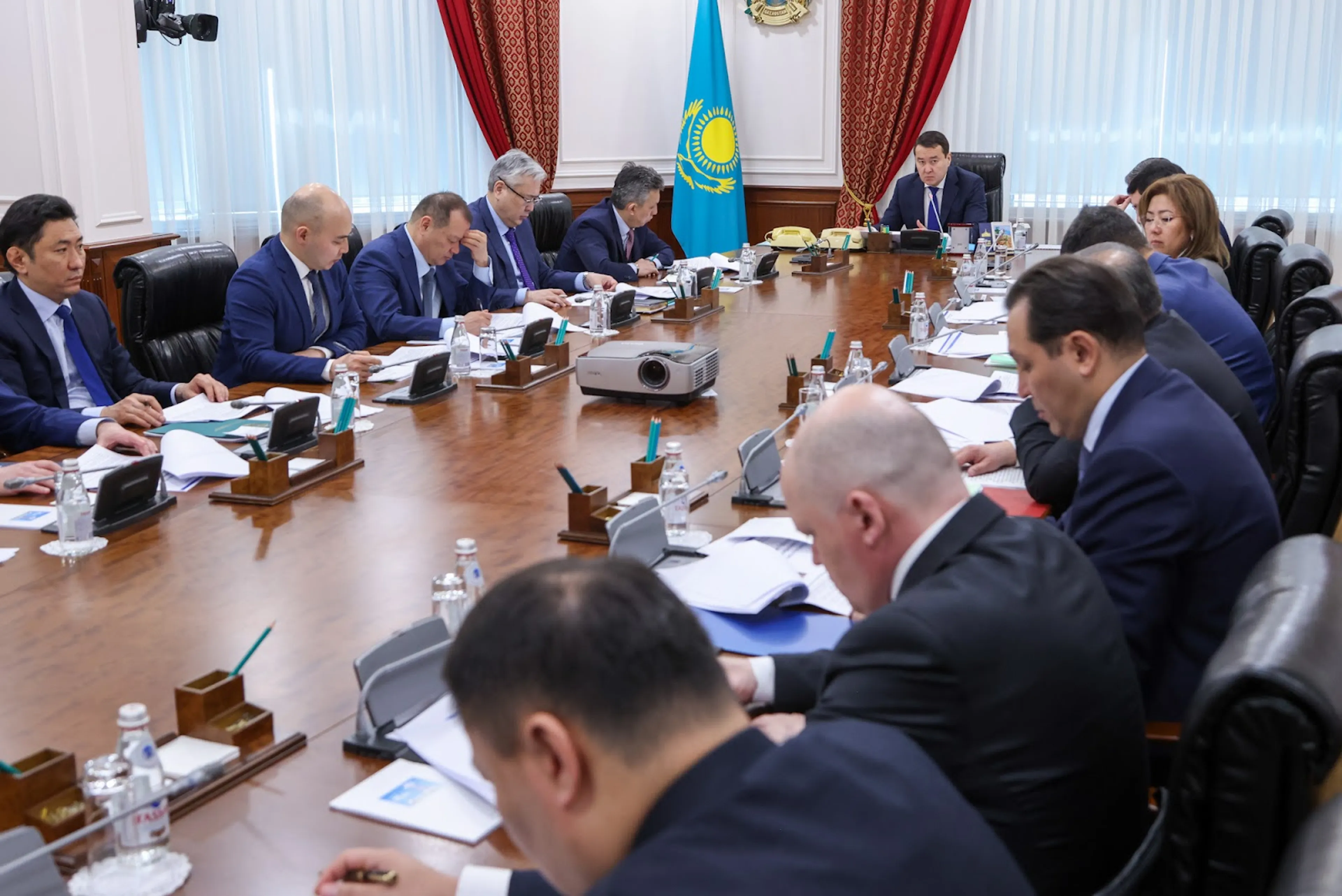 Капитал - Комитет госдоходов могут наделить функциями валютного контроля