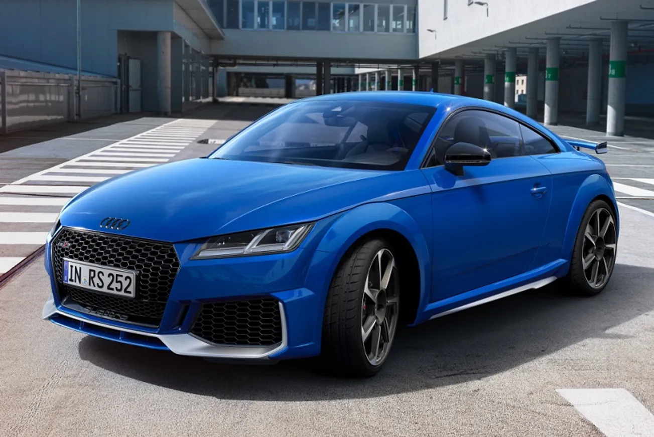 Итоги продаж за 11 месяцев, новый Mercedes GLA и 25-летие Audi RS - фото kapital.kz