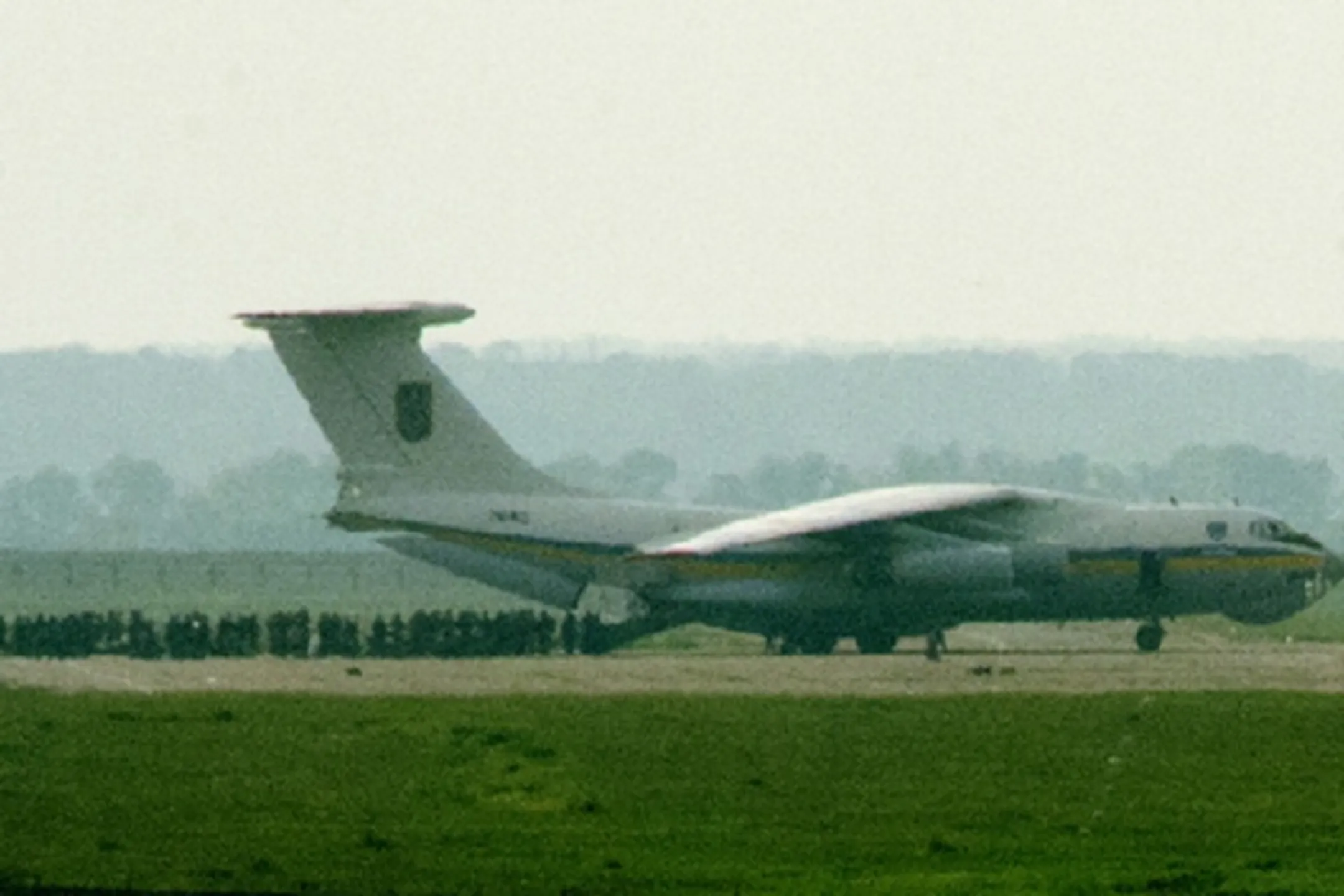 В аэропорту Луганска упал самолет Ил-76 с украинскими десантниками - Image Kapital.kz