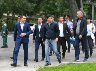Капитал - Аким Алматы обошел улицы Абая, Байтурсынова, Аскарова, Гагарина