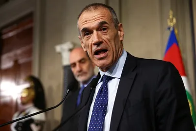 Назначенный для формирования правительства Италии премьер сложил полномочия