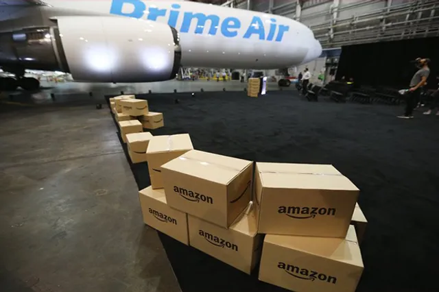 Amazon возьмет в аренду 15 самолетов Boeing для доставки посылок