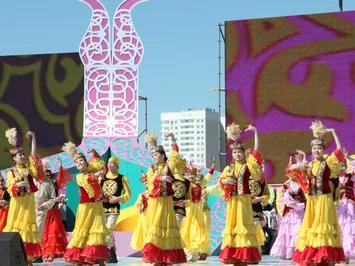 В Астане празднуют День единства народа Казахстана