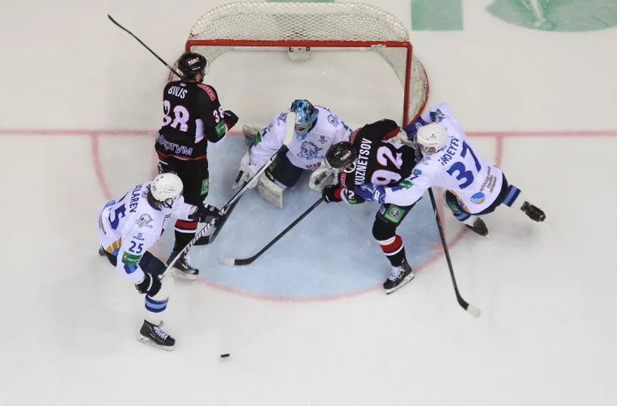 Капитал - «Барыс» в Челябинске разгромил «Трактор»