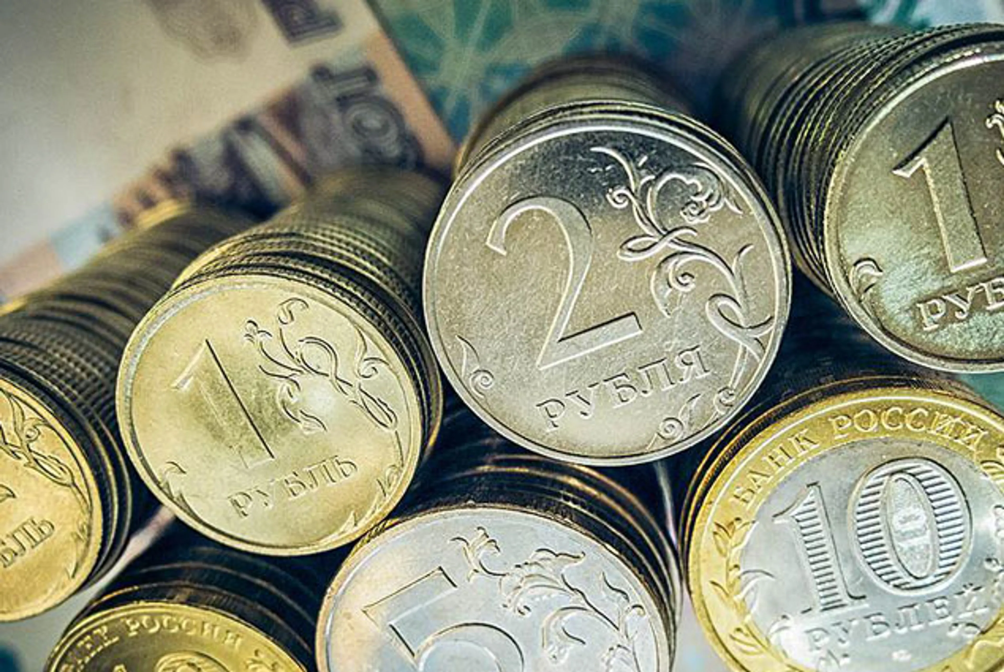 Капитал - Рубль падает вместе с ценами на нефть