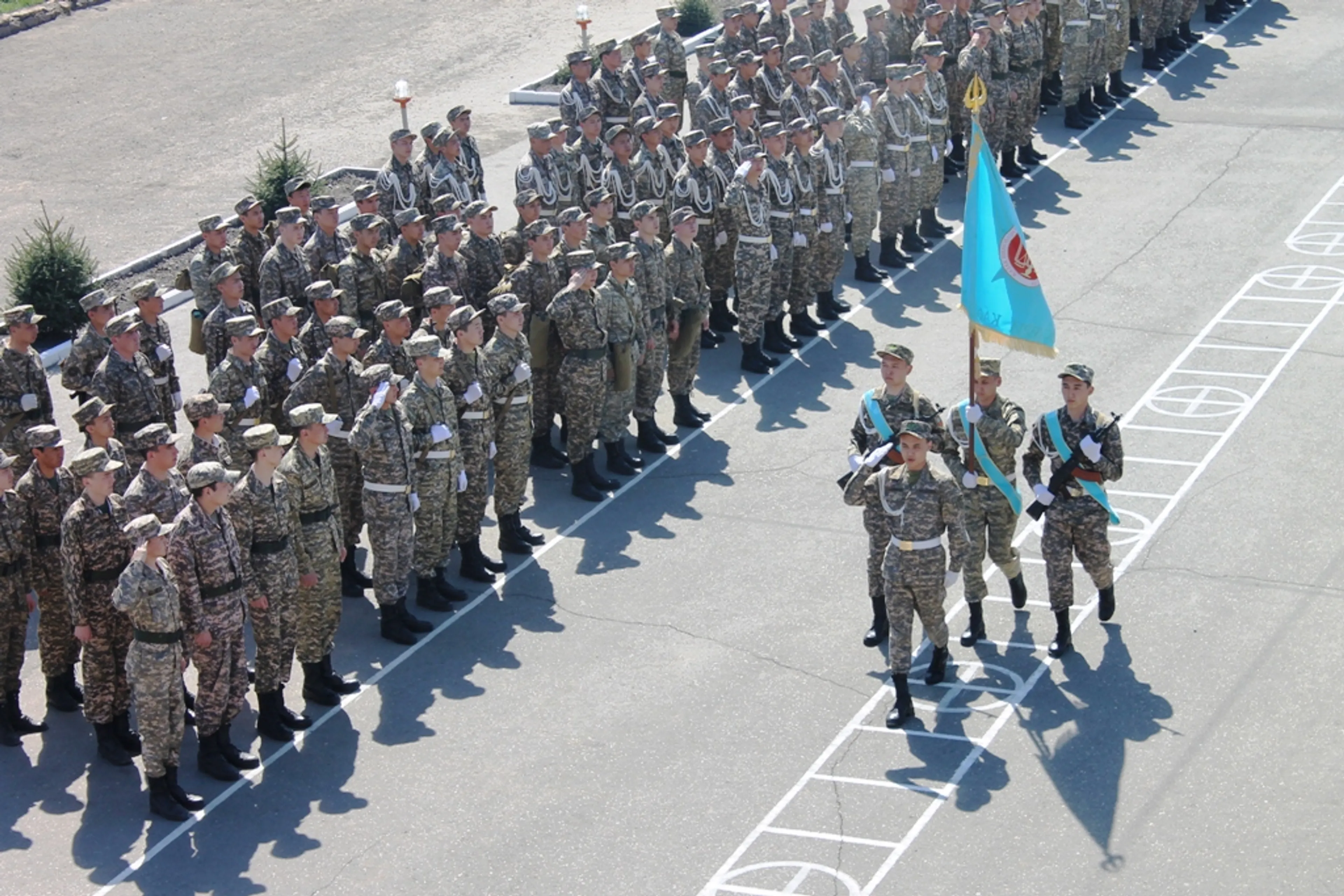 Капитал - Военный мини-марш прошел в Семее