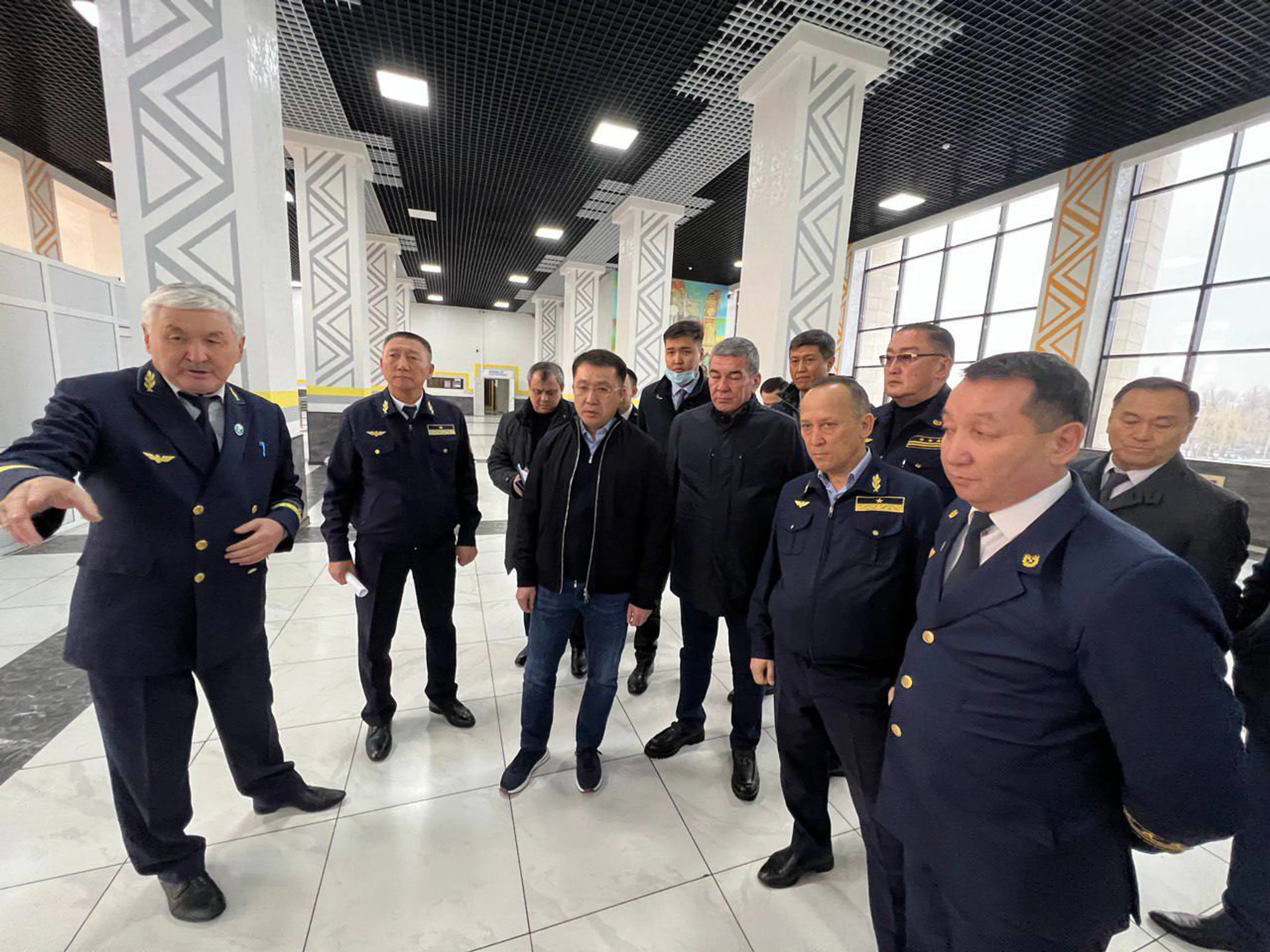 Капитал - Министр транспорта проверил работу вокзалов и аэропорта в Жамбылской области