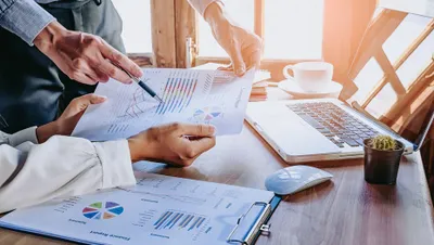 Столичные компании минимизируют затраты на консалтинг