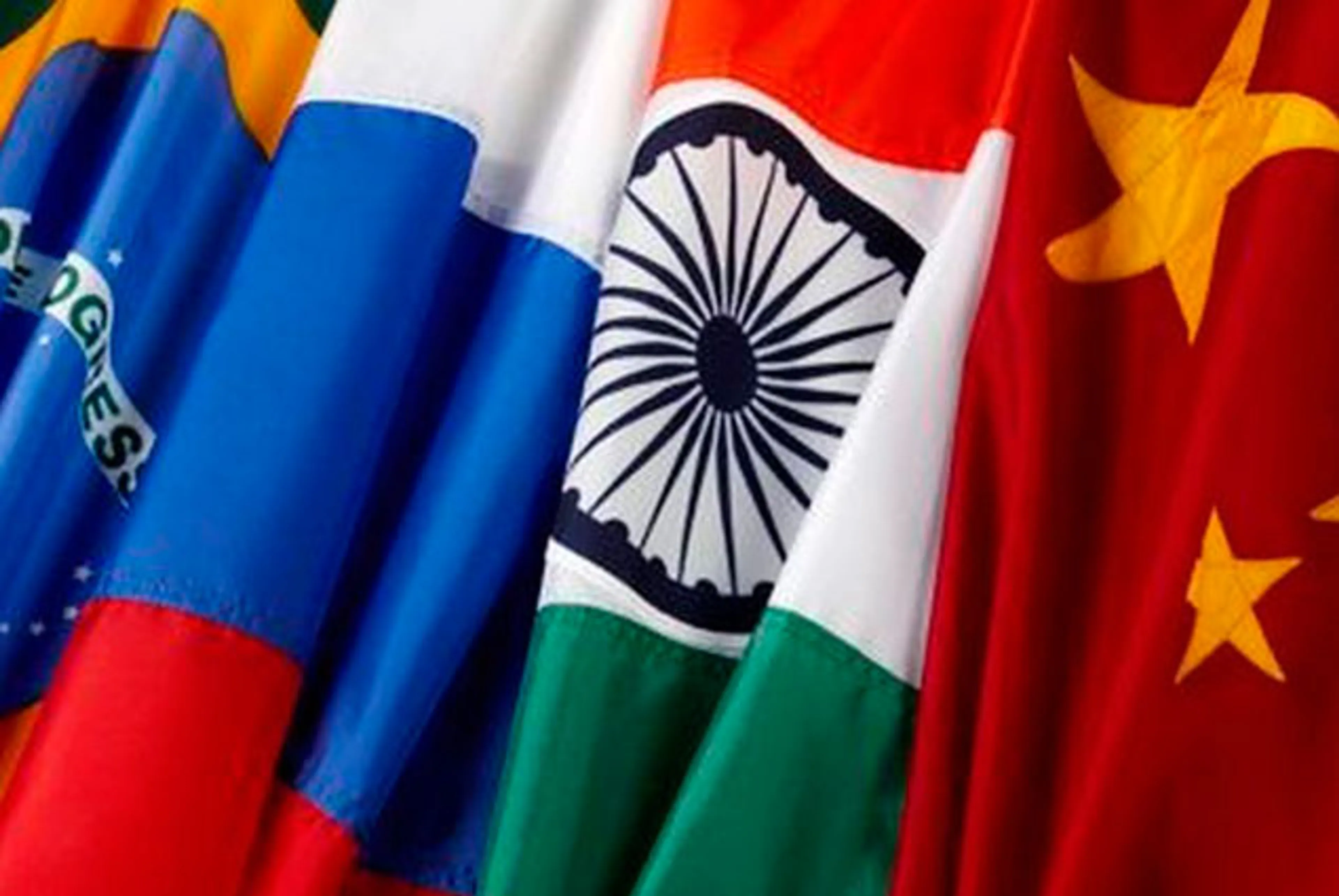 Капитал - Прямые инвестиции покидают БРИК