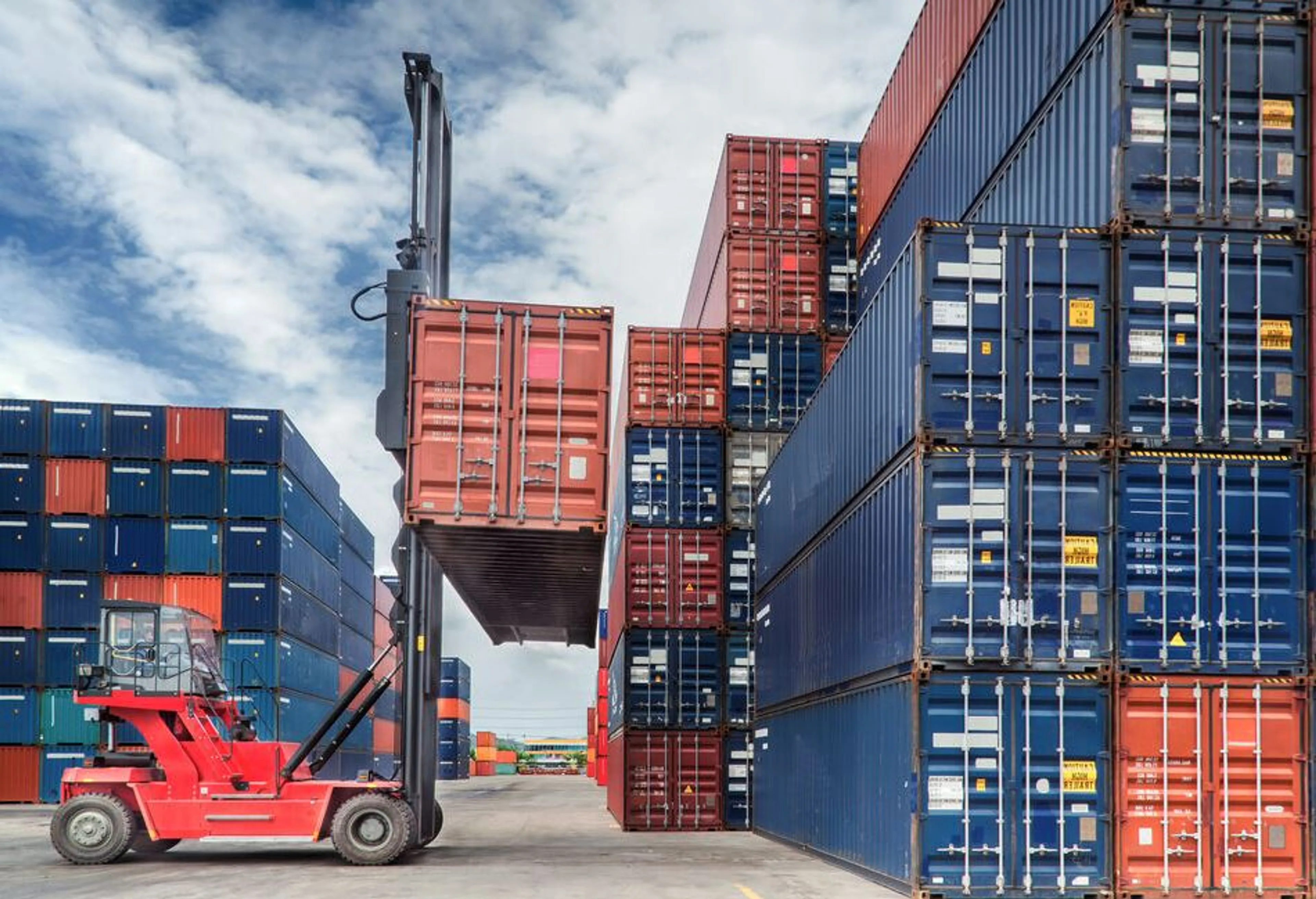 Капитал - Германия удерживает лидерство по торговому профициту