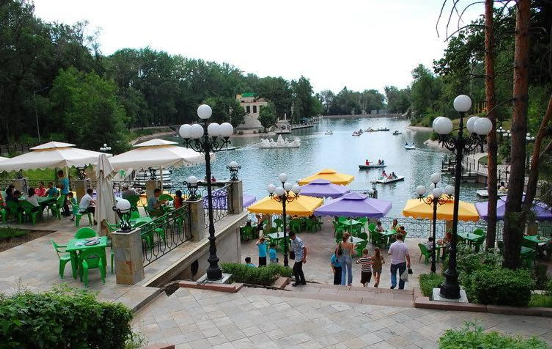 Капитал - Есимов недоволен состоянием Центрального парка отдыха