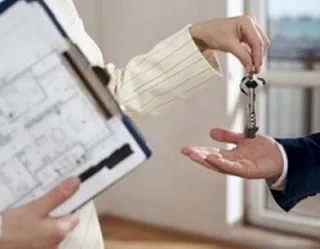 Капитал - Аналитики: Бизнес-центры снижают цены