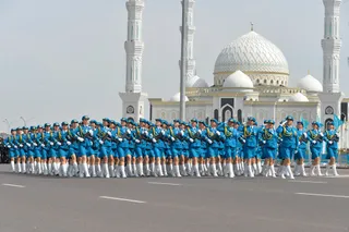 Капитал - Самый масштабный военный парад в истории страны