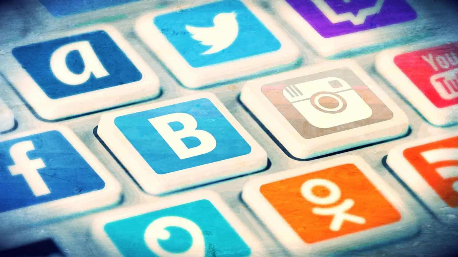 Капитал - Маулен Ашимбаев: Соцсети будут играть важную роль