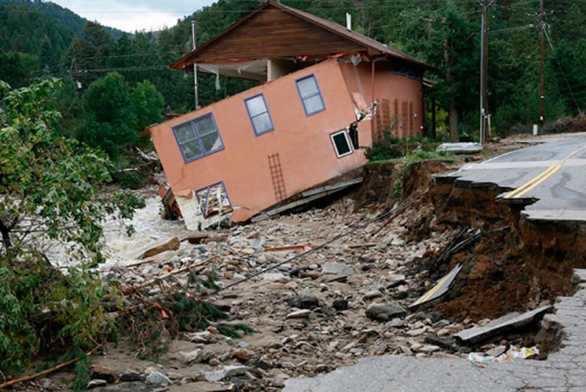 Капитал - Более 500 человек пропали без вести в Колорадо