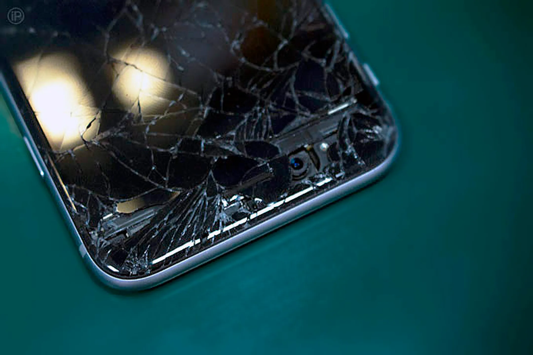 Ученые изобрели небьющийся экран для смартфона - Image Kapital.kz