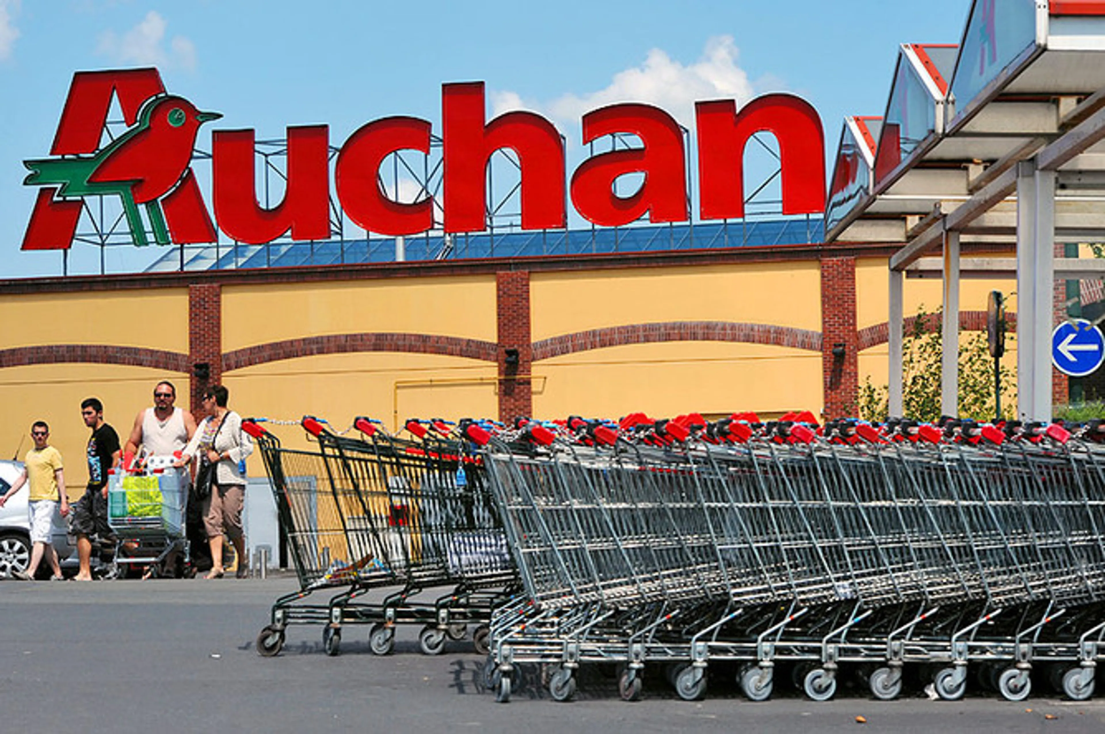 Капитал - Auchan намерен продавать казахстанские продукты