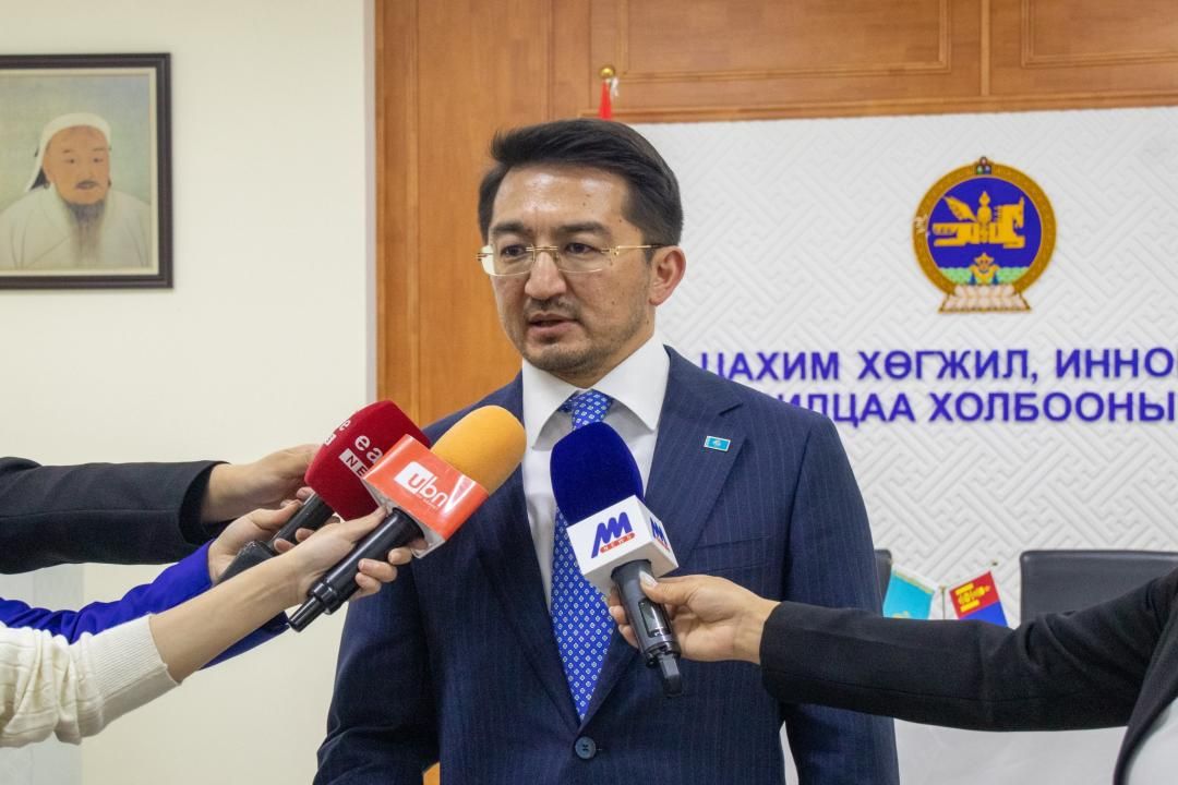 Казахстан разработает спутник для Монголии 3453894 — Kapital.kz 